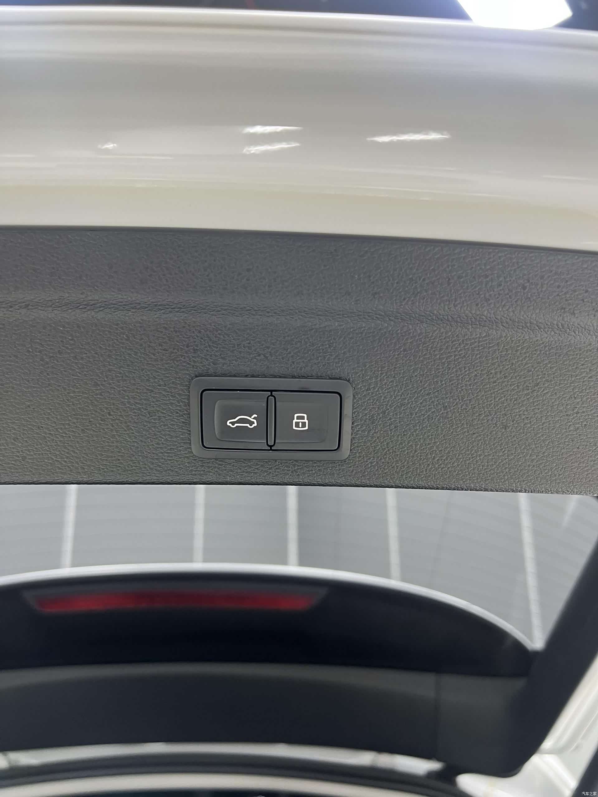 Audi Q3, 2022 10