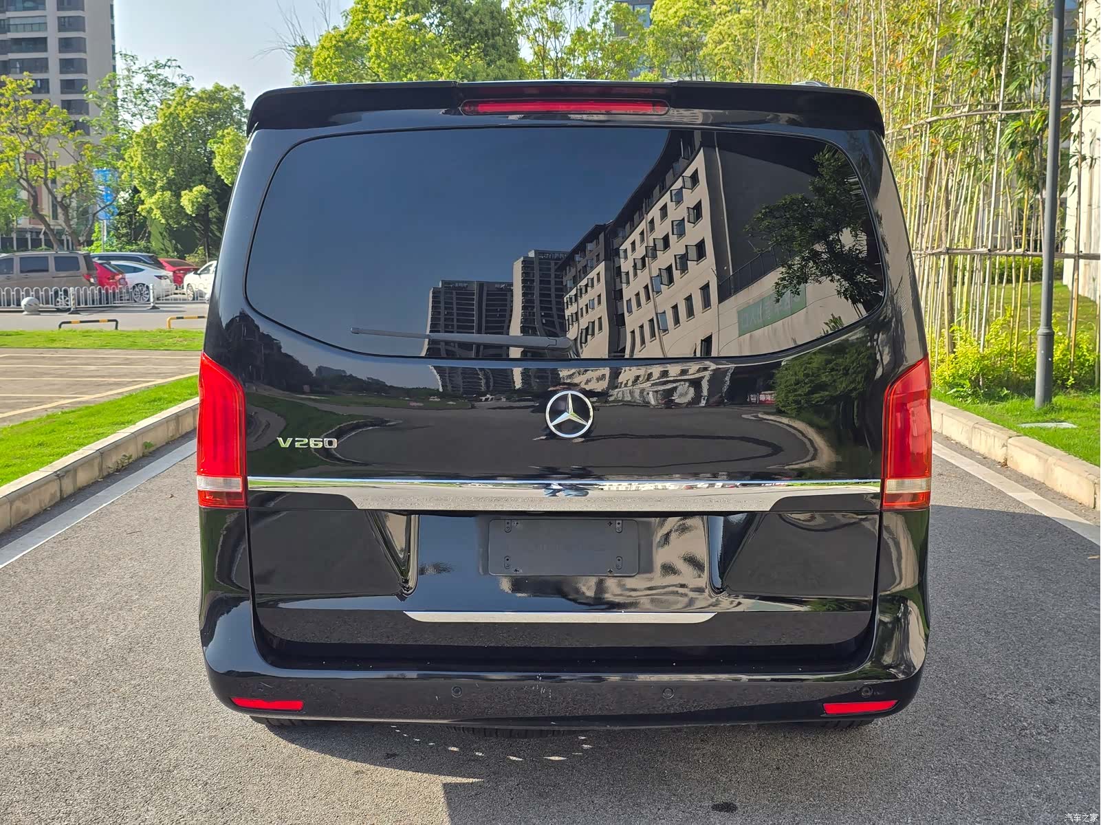 Mercedes-Benz V-Class, 2017 9