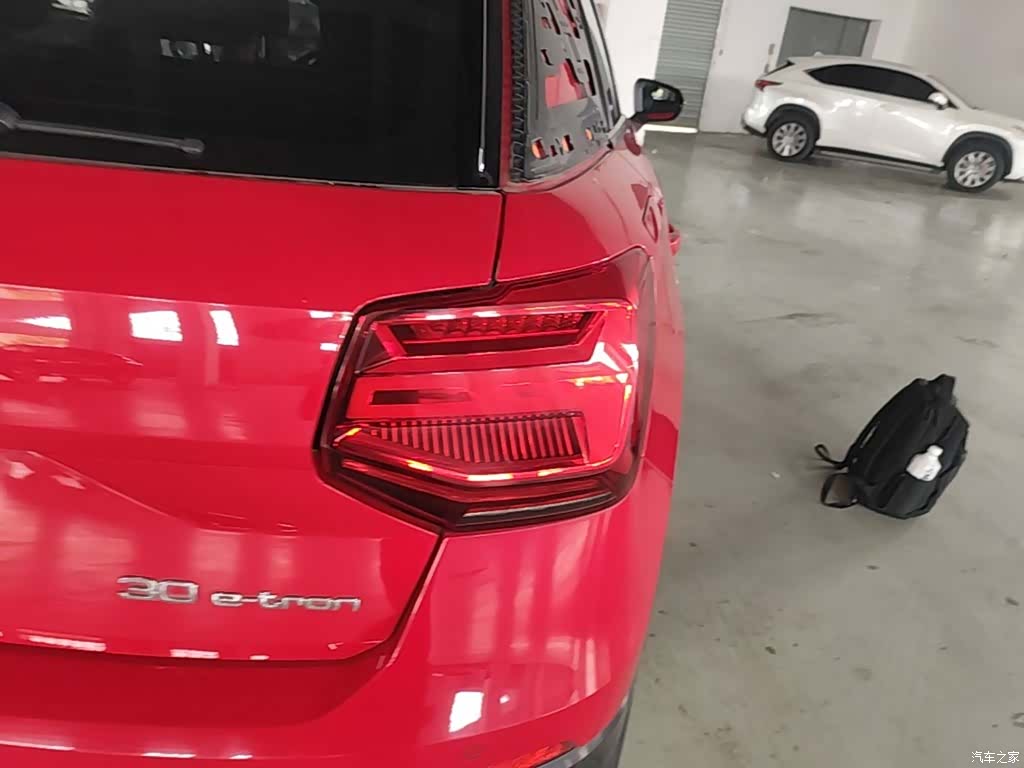 Audi e-tron, 2020 19