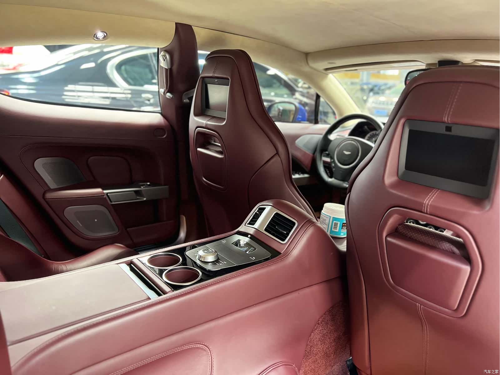 Aston Martin Rapide, 2018 16