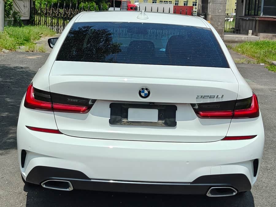 BMW 3 Series 2021, фото 4