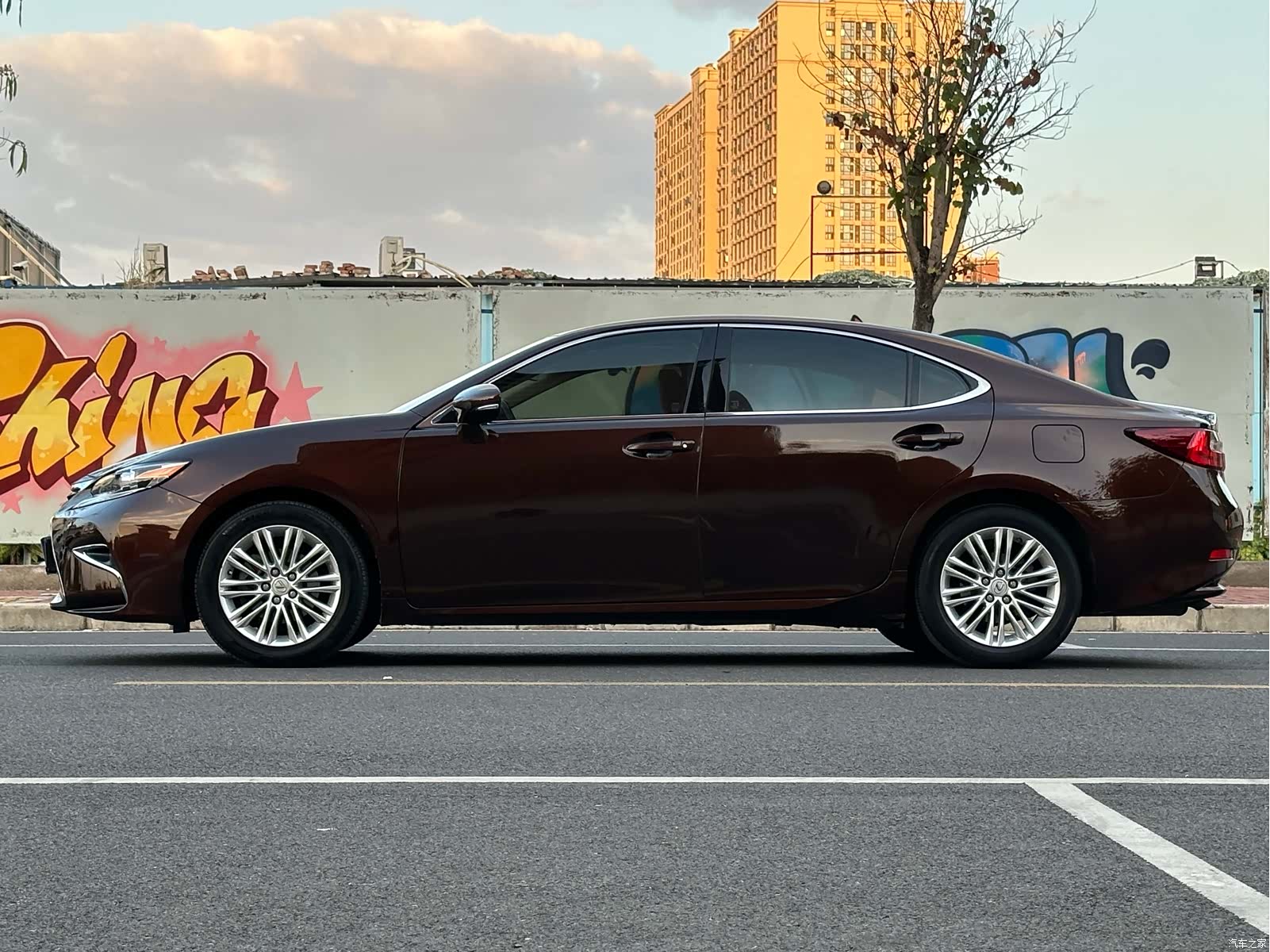 Lexus ES, 2017 16