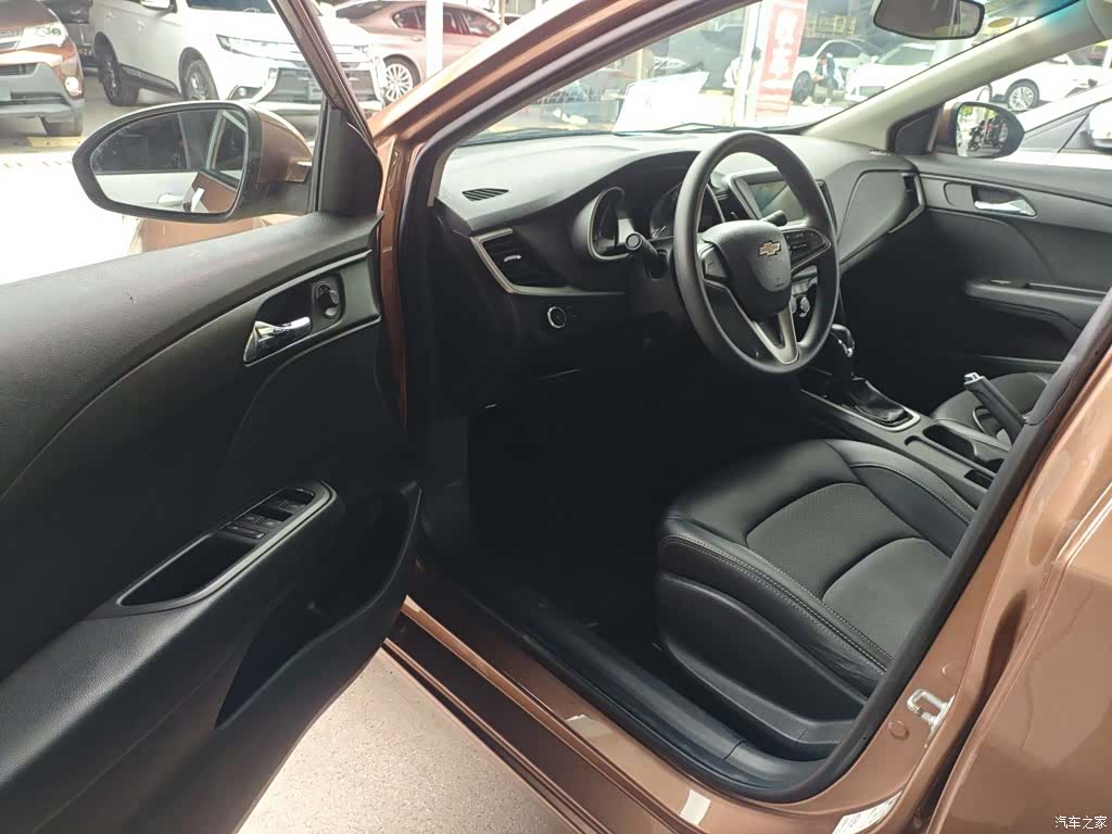 Chevrolet 320, 2018 16