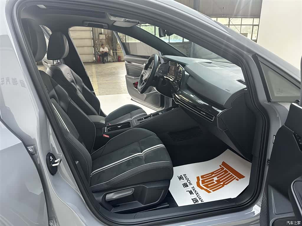 Volkswagen Golf, 2022 23