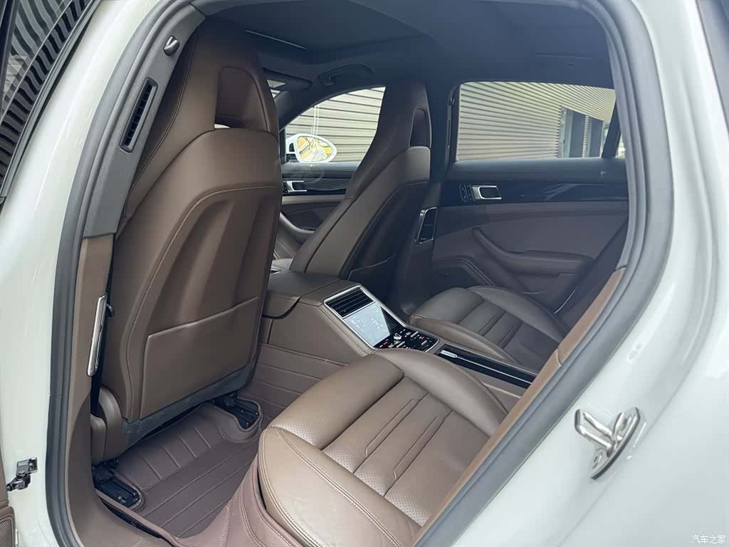 Porsche Panamera, 2017 6