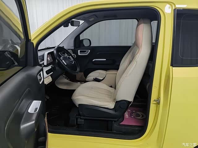 Wuling MINIEV, 2024 10