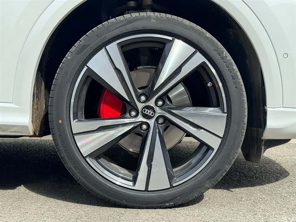Audi Q5L, 2026 21