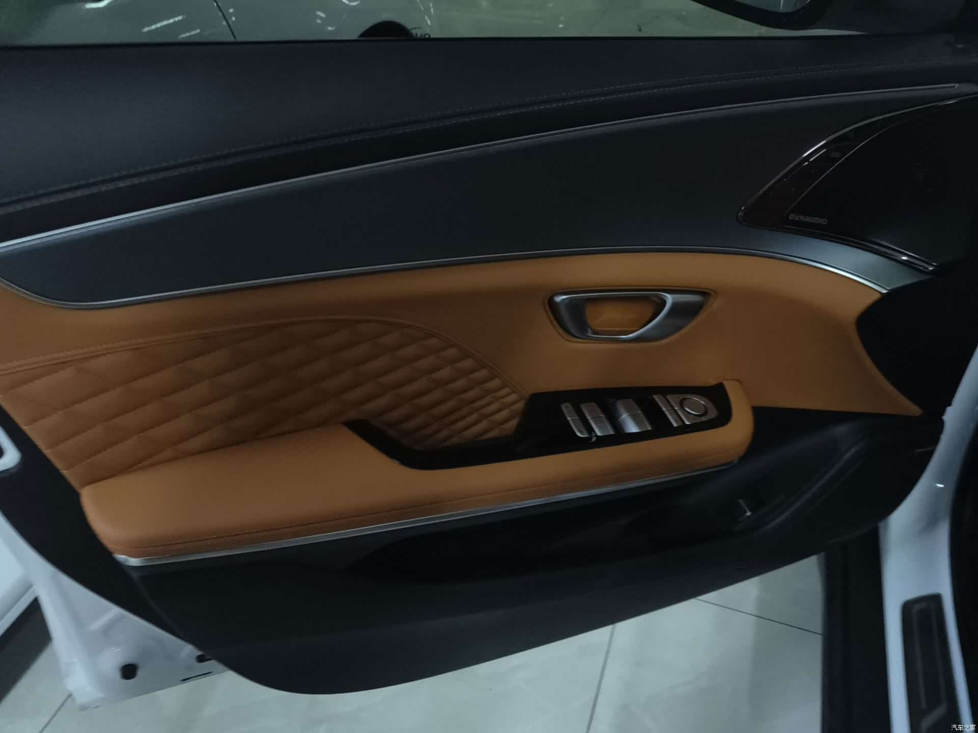 BYD Han, 2023 12
