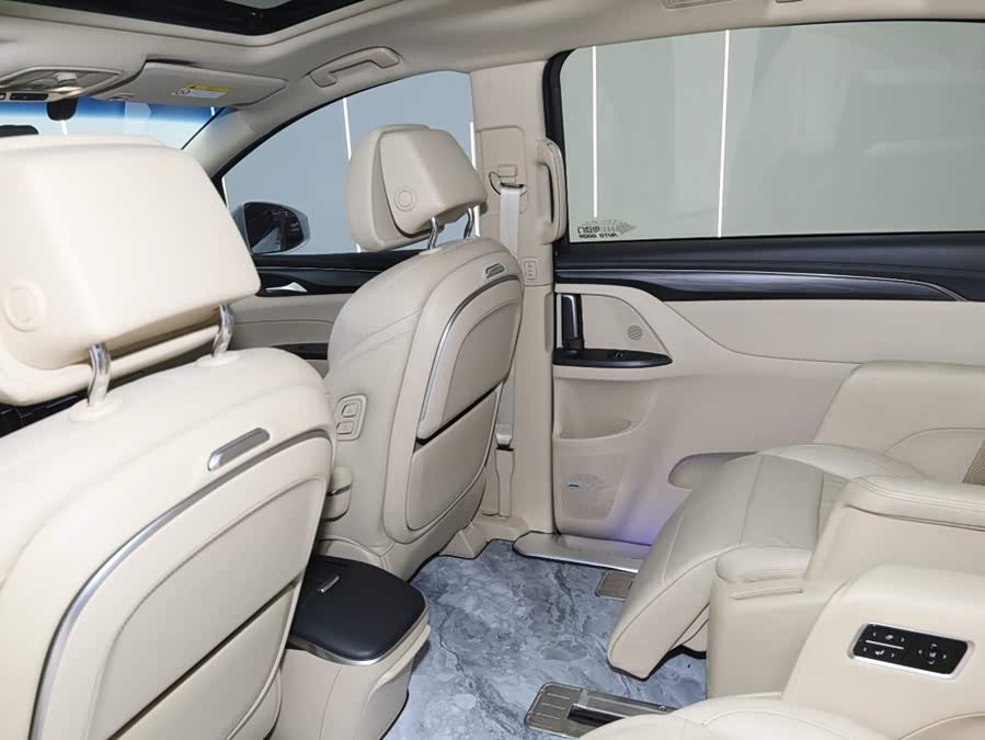 Buick GL8 2023, фото 22