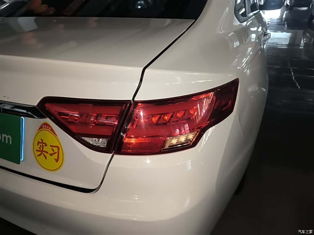 Geely Emgrand, 2020 8