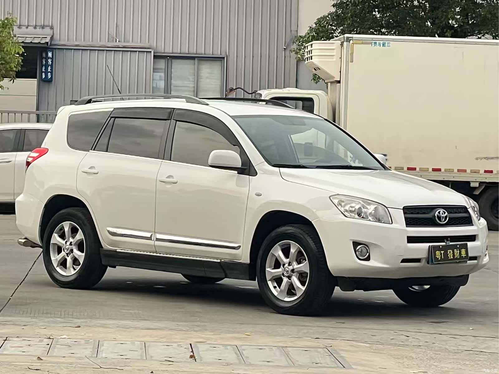 Toyota RAV4, 2013 3