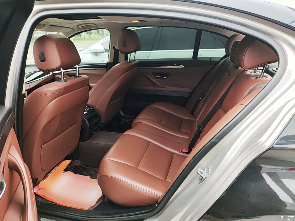BMW 5 Series, 2017 13