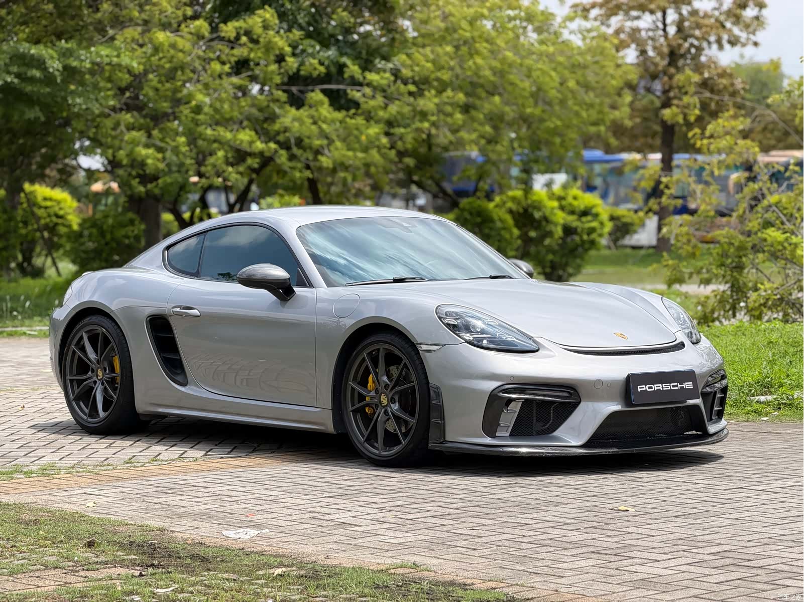 Porsche Cayman, 2020 3