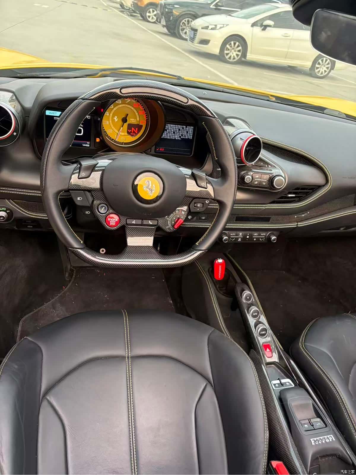 Ferrari F8, 2022 4
