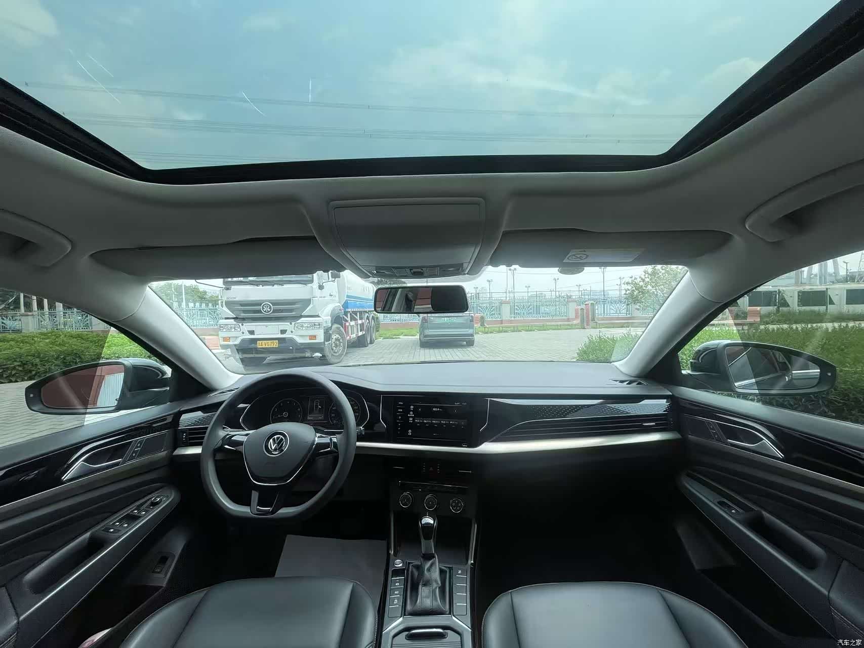 Volkswagen Passat, 2020 14