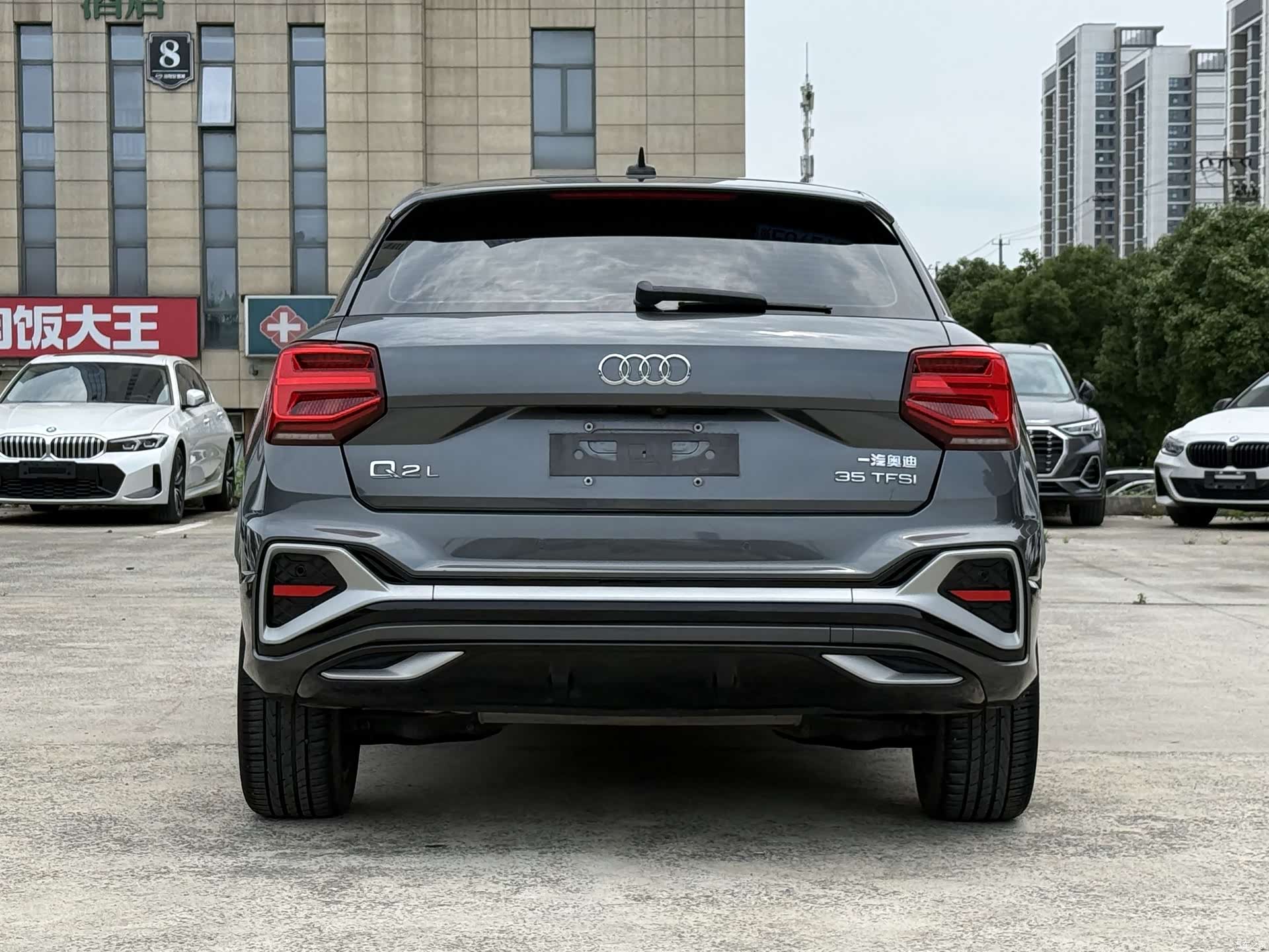 Audi Q2L, 2022 8