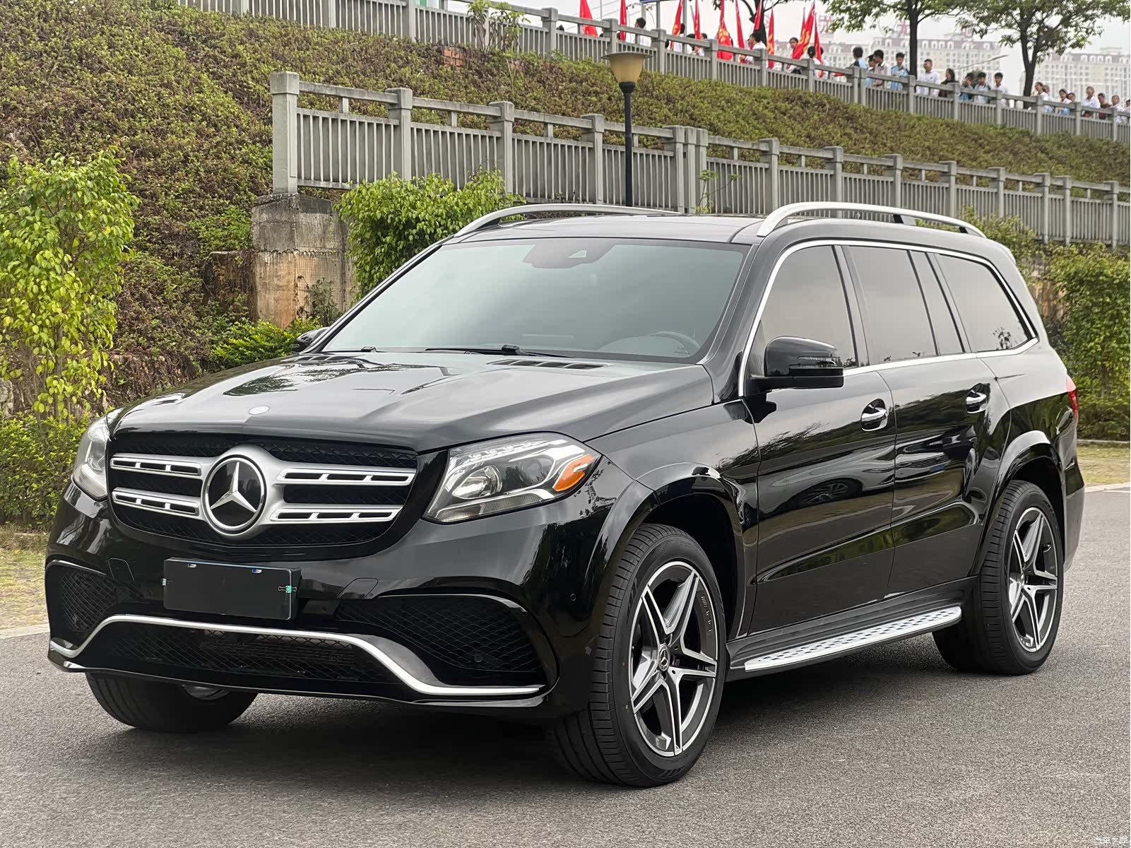 Mercedes-Benz GLS, 2017 1