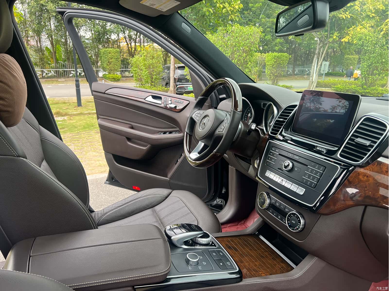 Mercedes-Benz GLS, 2017 15