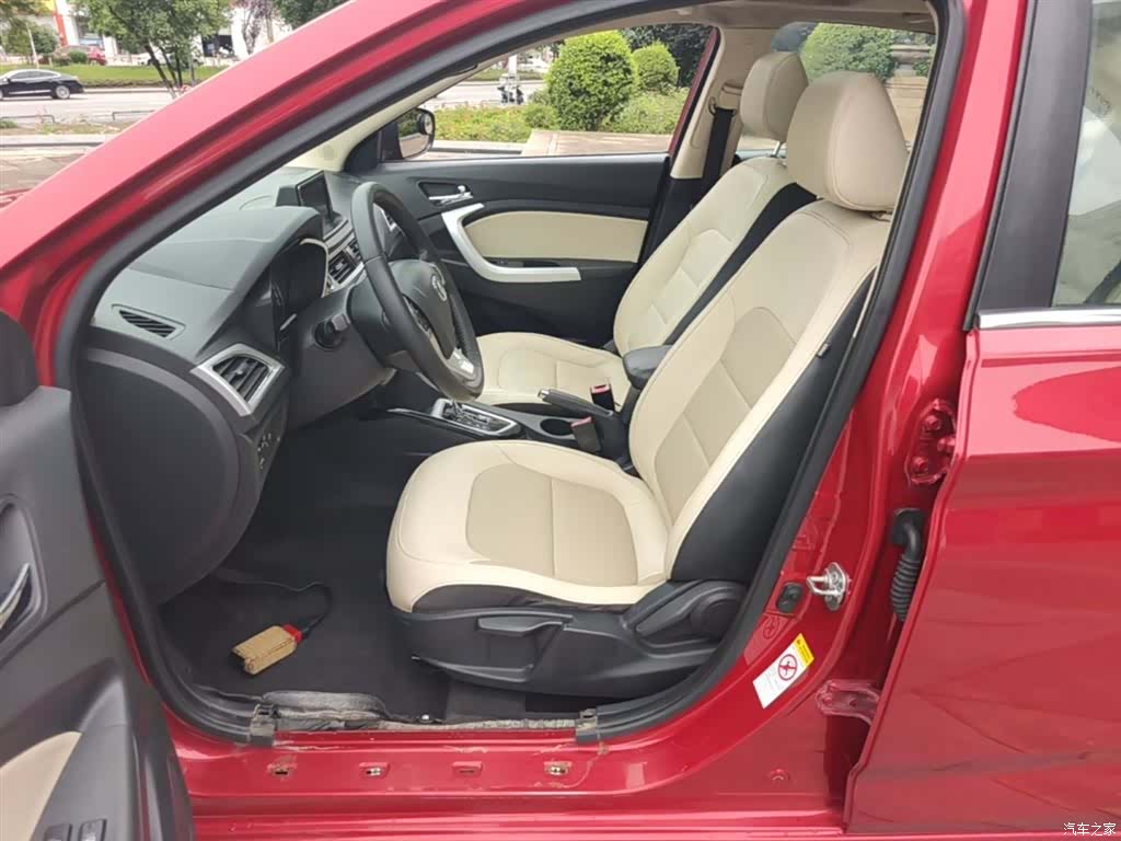 Changan V7, 2015 15