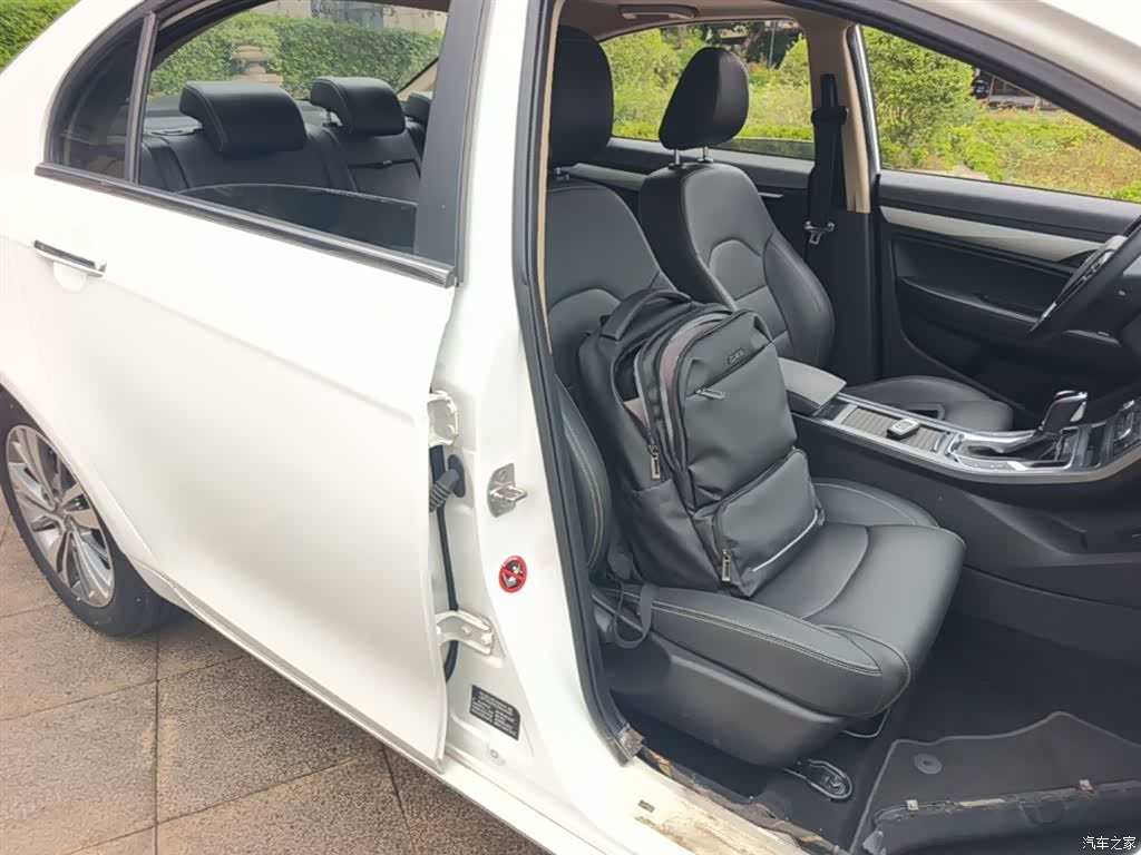 Geely Emgrand, 2018 25