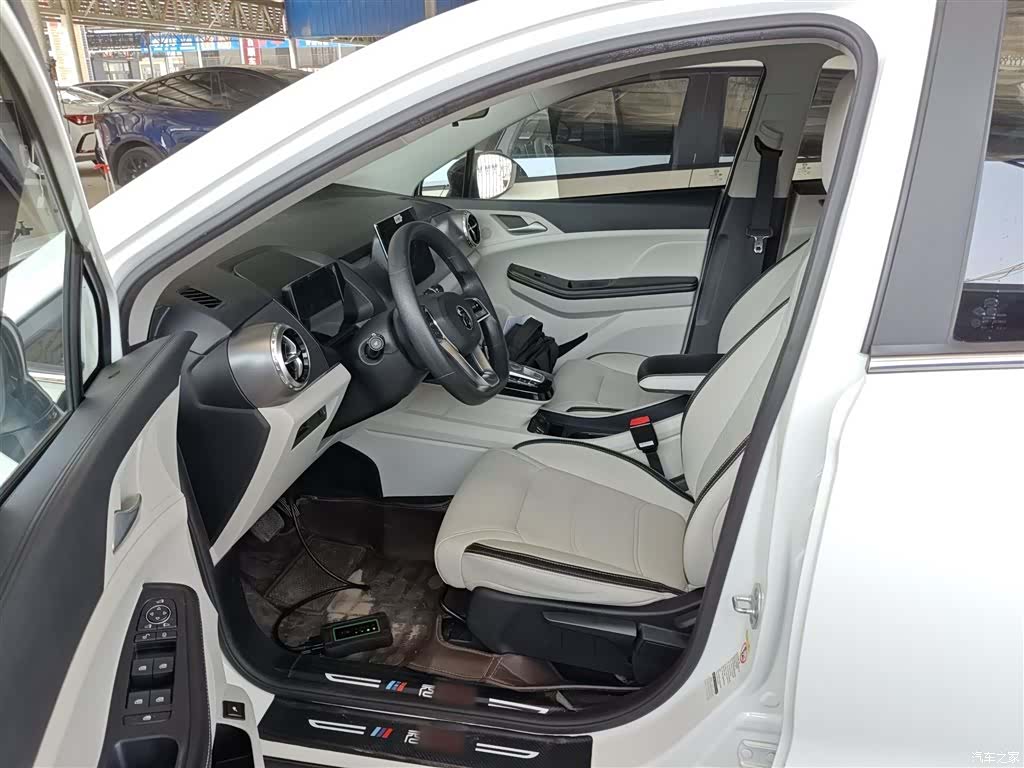 BYD Yuan, 2022 15