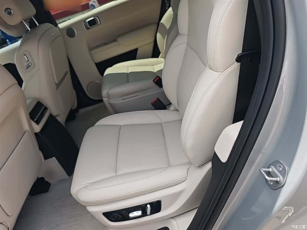 Li Auto L9, 2022 17
