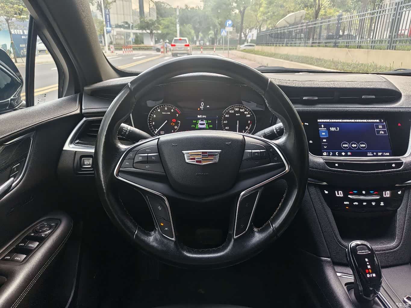 Cadillac XT5, 2021 11