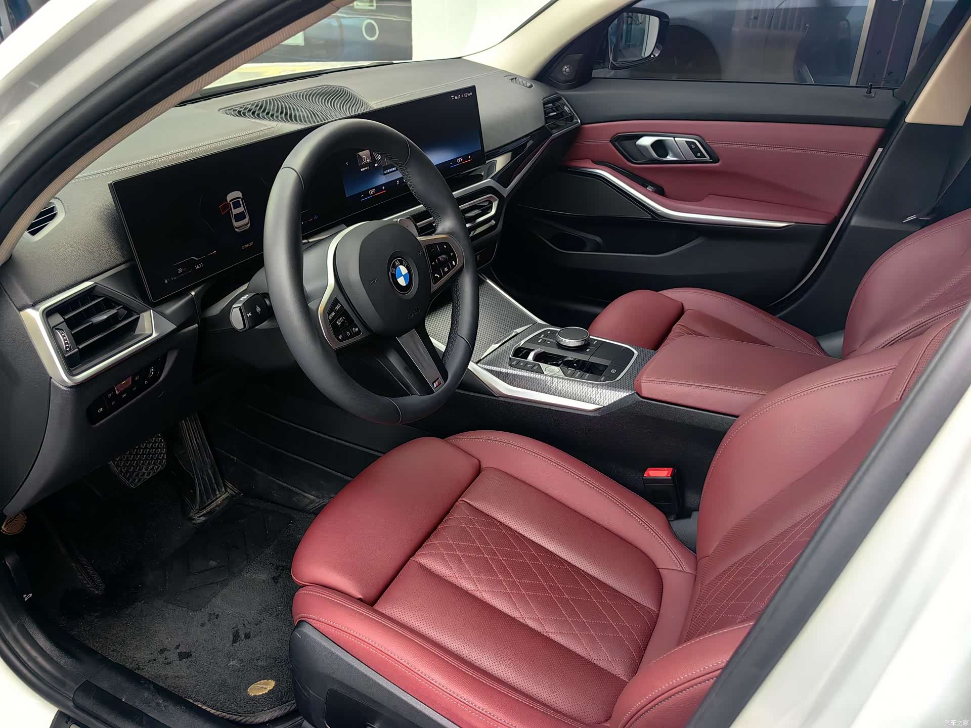 BMW 3 Series, 2024 все фото