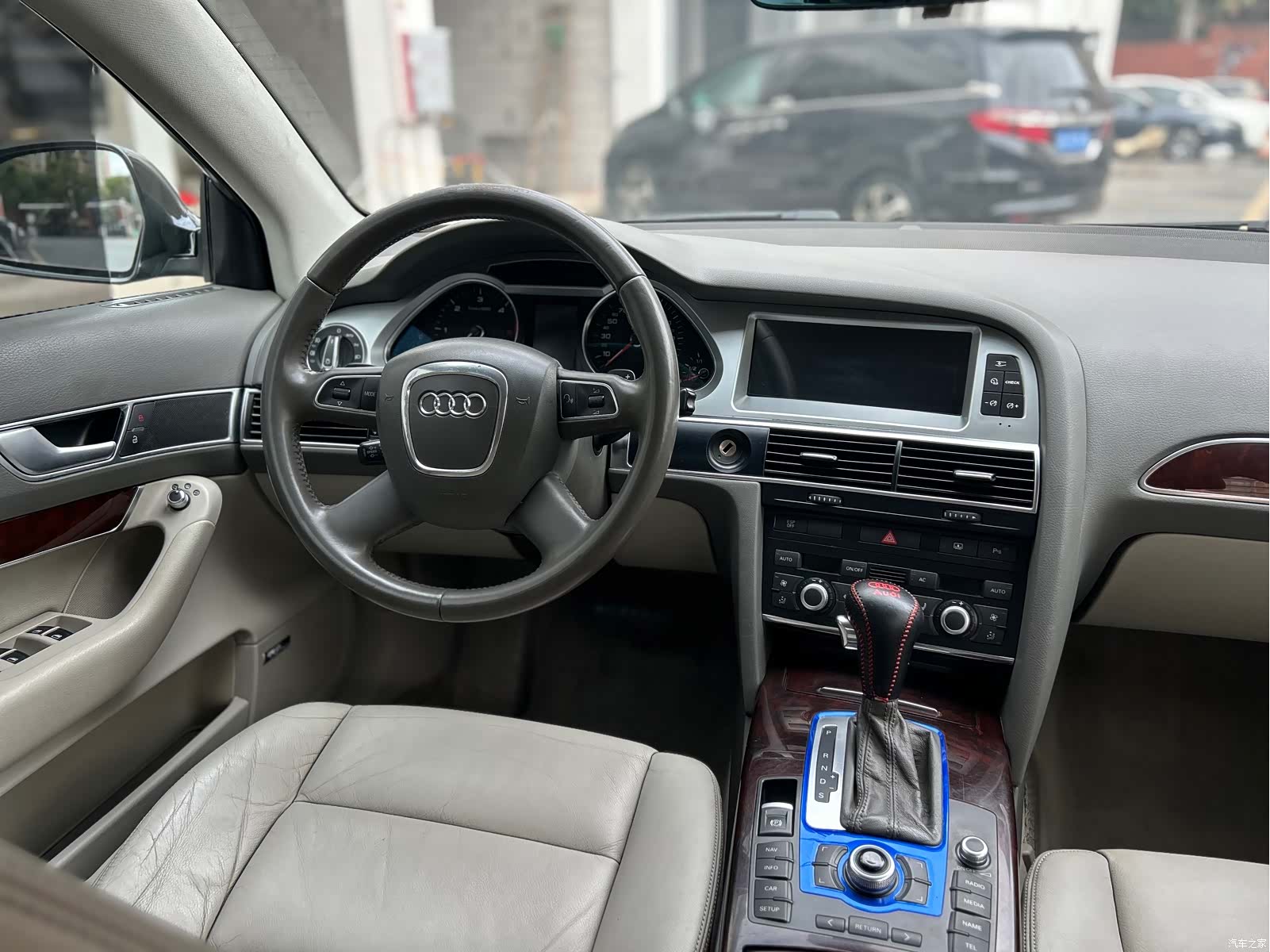 Audi A6L, 2010 33