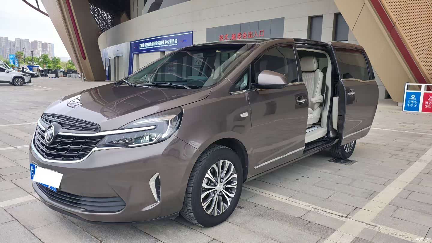 Buick GL8, 2022 2