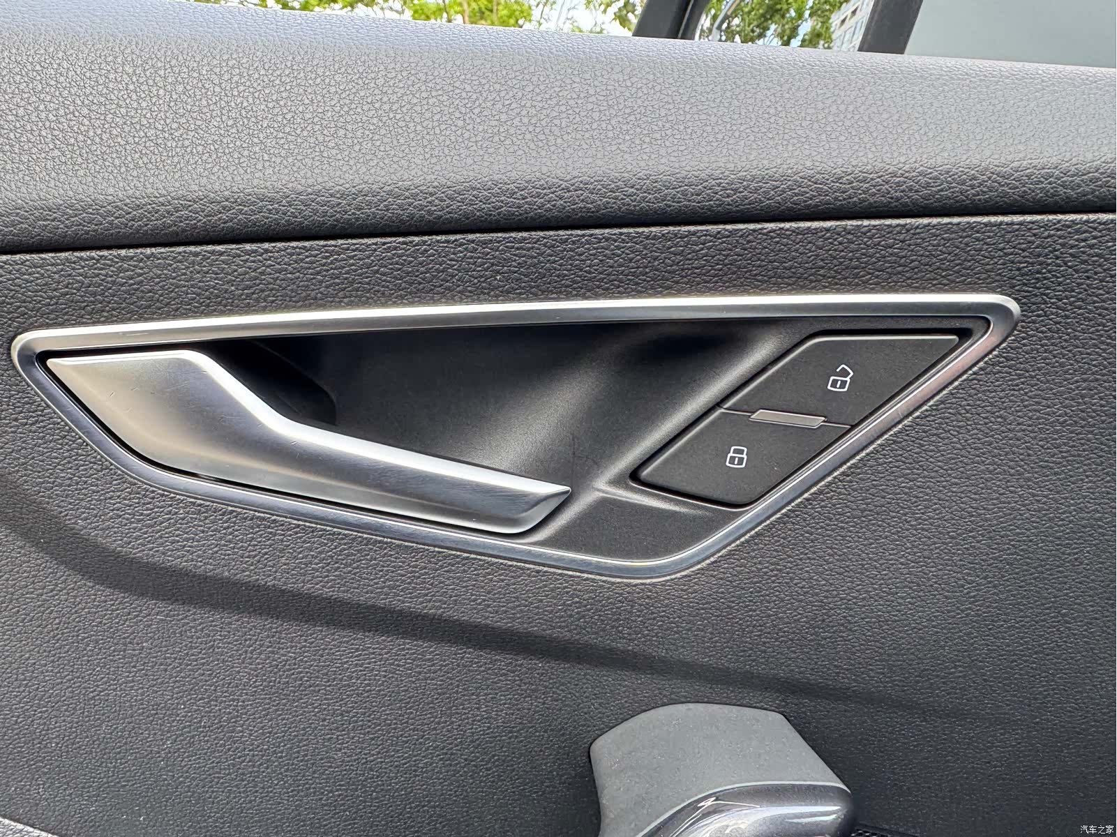 Audi Q2L, 2024 30