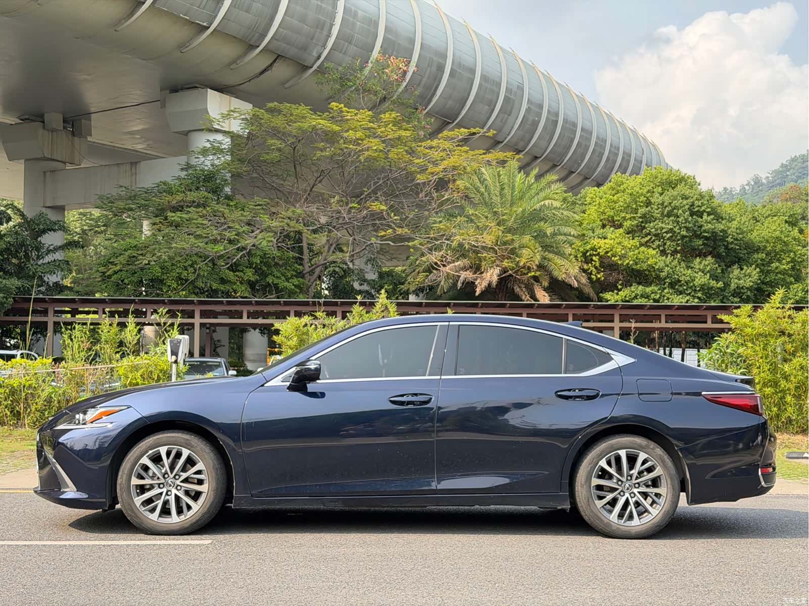Lexus ES, 2023 7