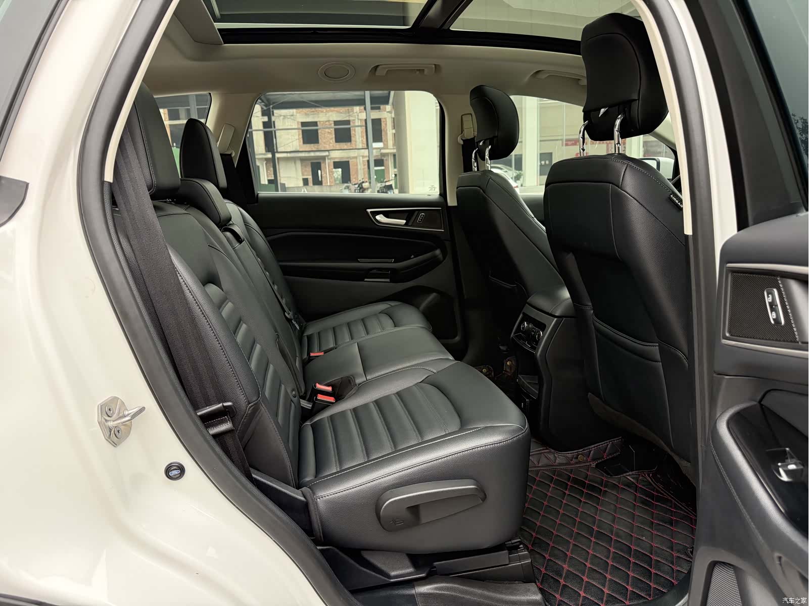 Ford Edge, 2020 10
