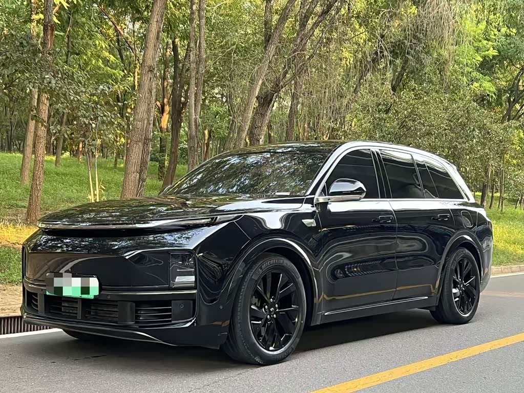Li Auto L8
