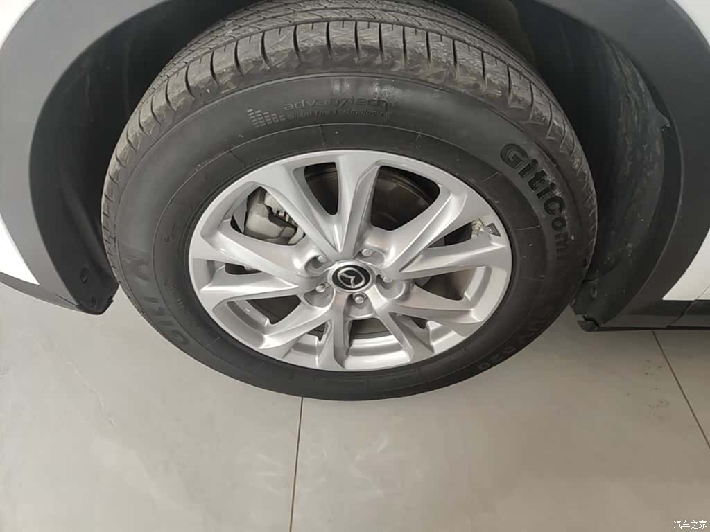 Mazda CX-4, 2019 23