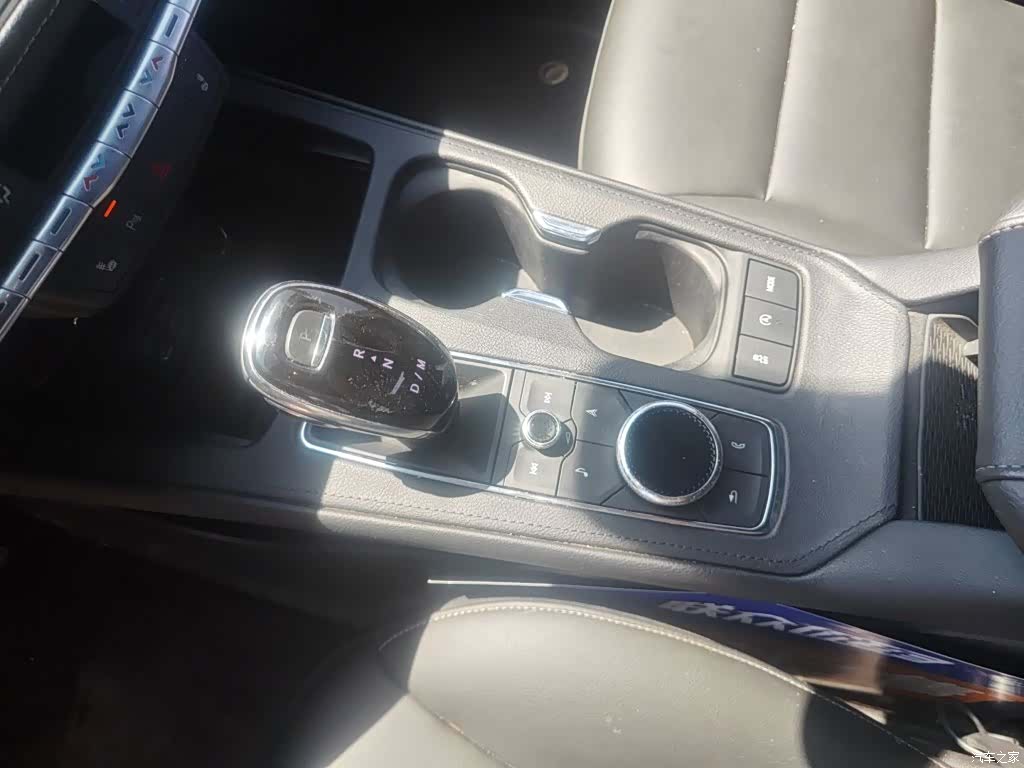 Cadillac XT4, 2019 14
