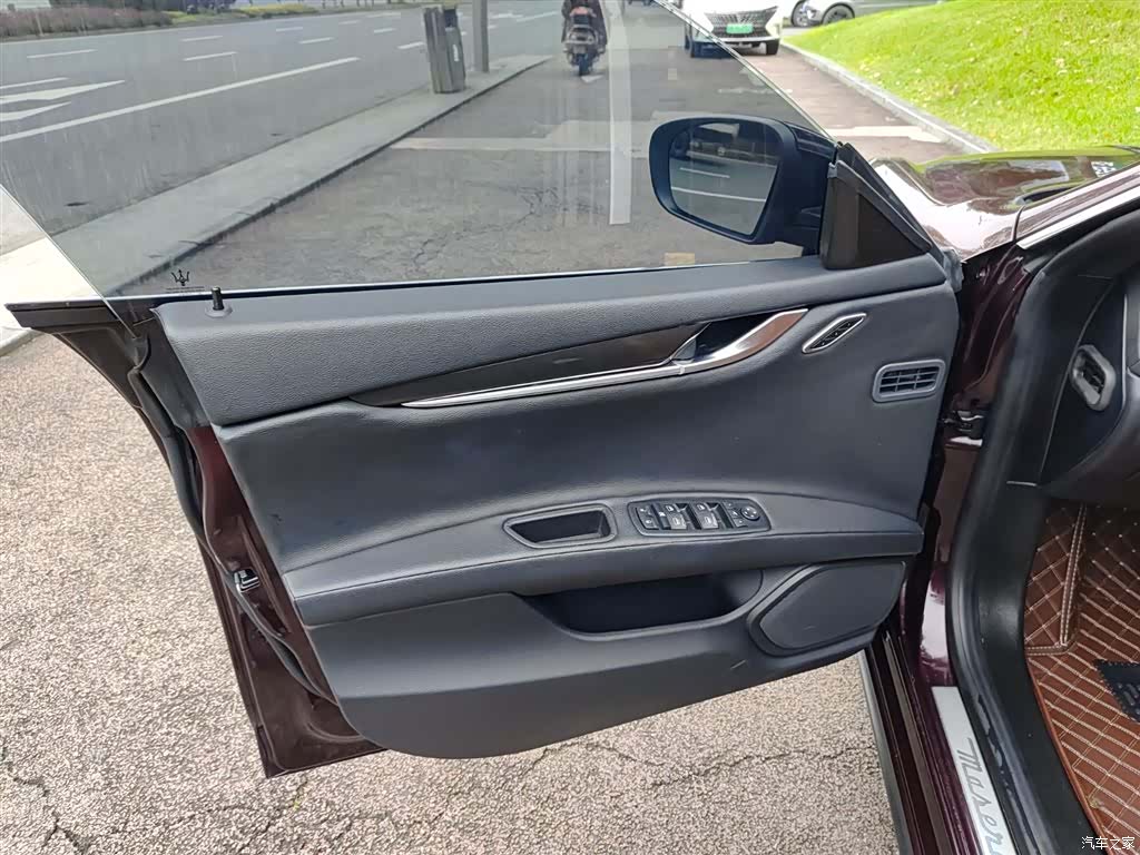 Maserati Ghibli, 2018 6