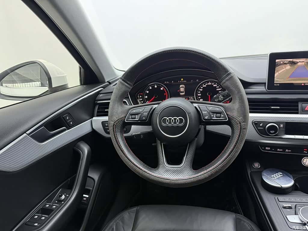 Audi A4L, 2017 12