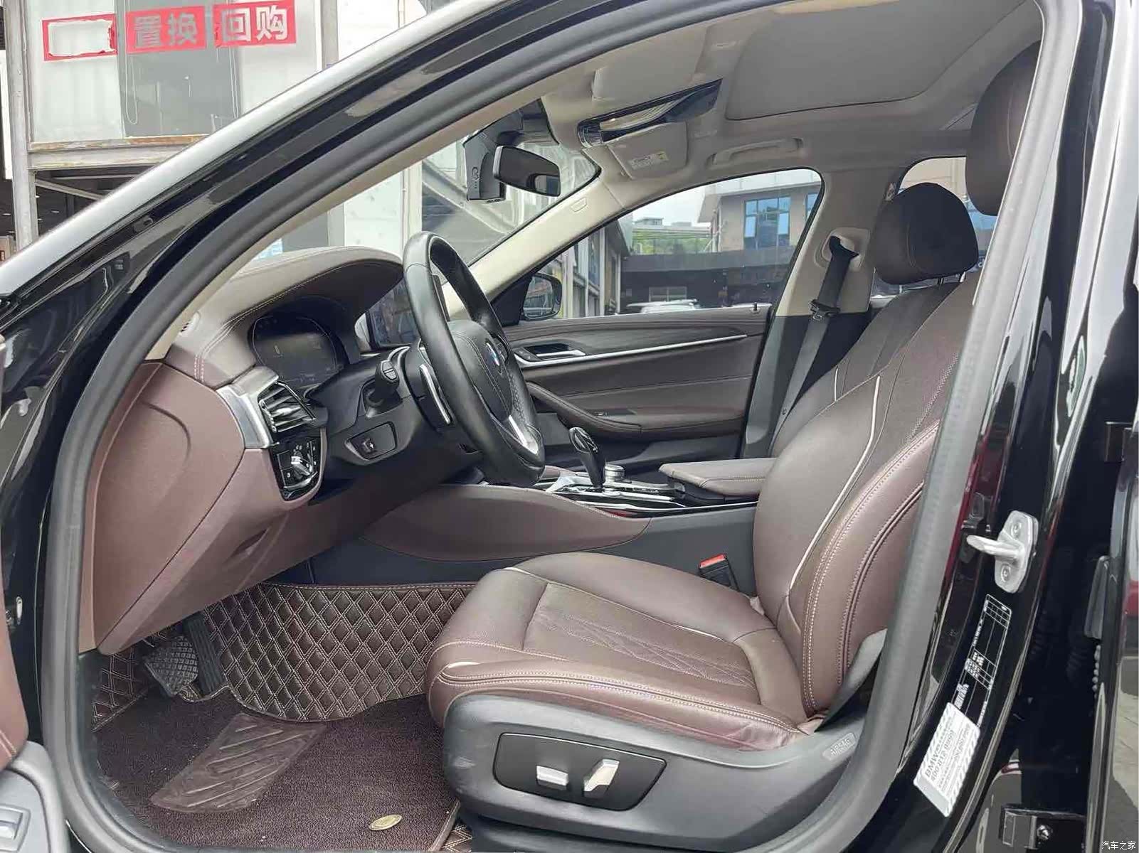 BMW 5 Series, 2021 все фото