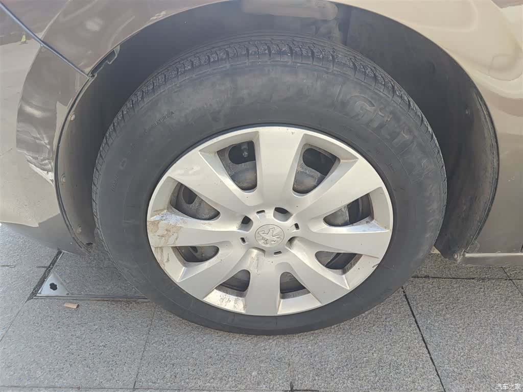 Peugeot 301, 2017 23