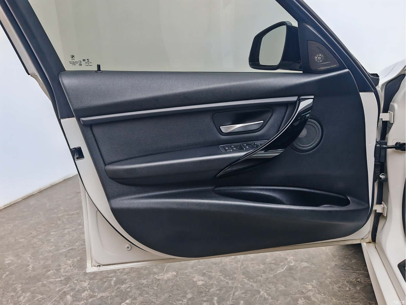 BMW 3 Series, 2019 19