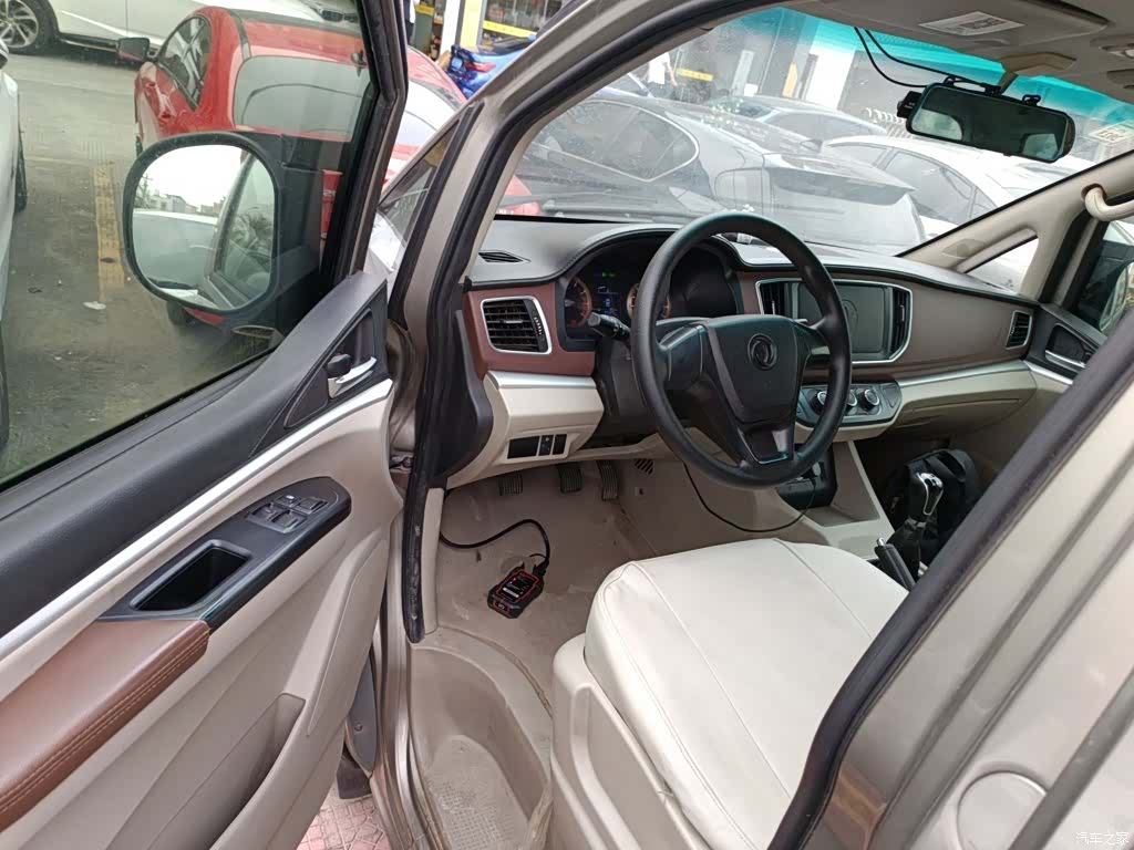 DongFeng M5, 2017 16