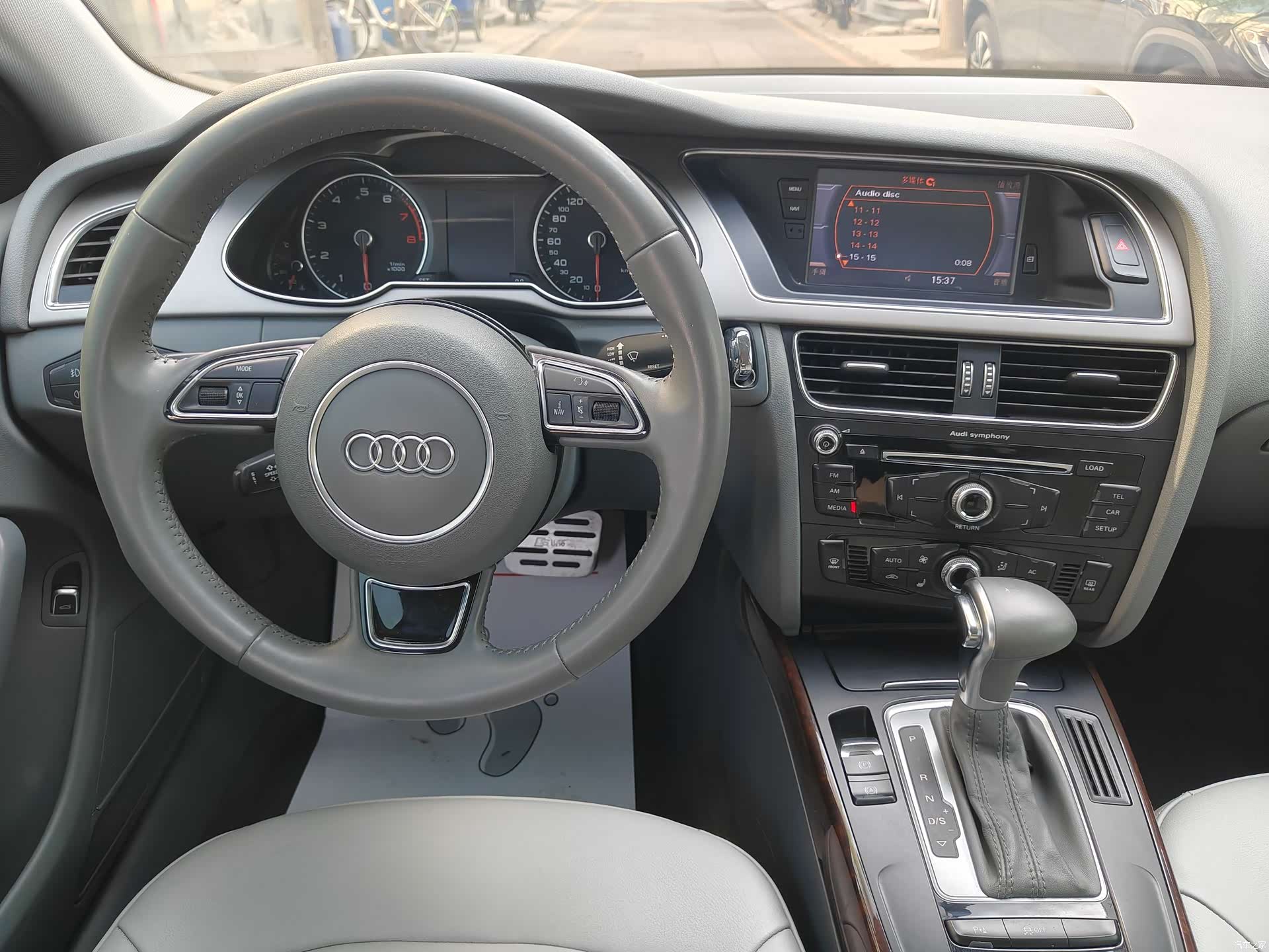 Audi A4L, 2014 7