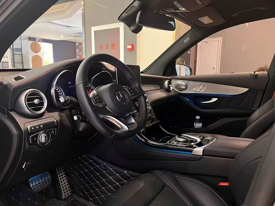 Mercedes-Benz GLC AMG