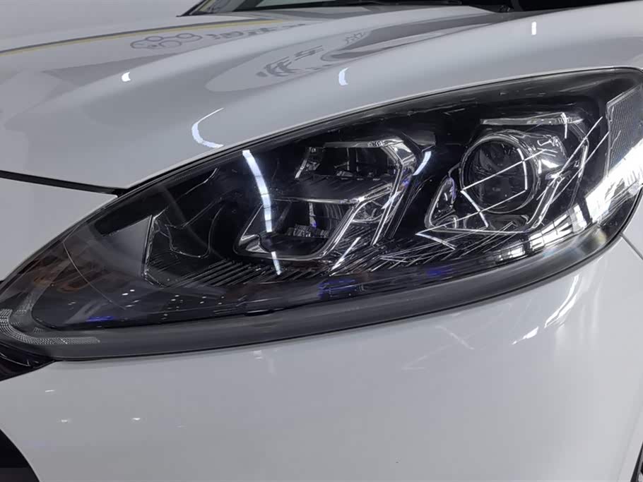Ford Ruiji Ford Ruiji