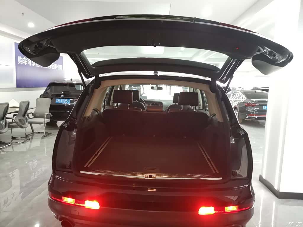 Audi Q7, 2015 16