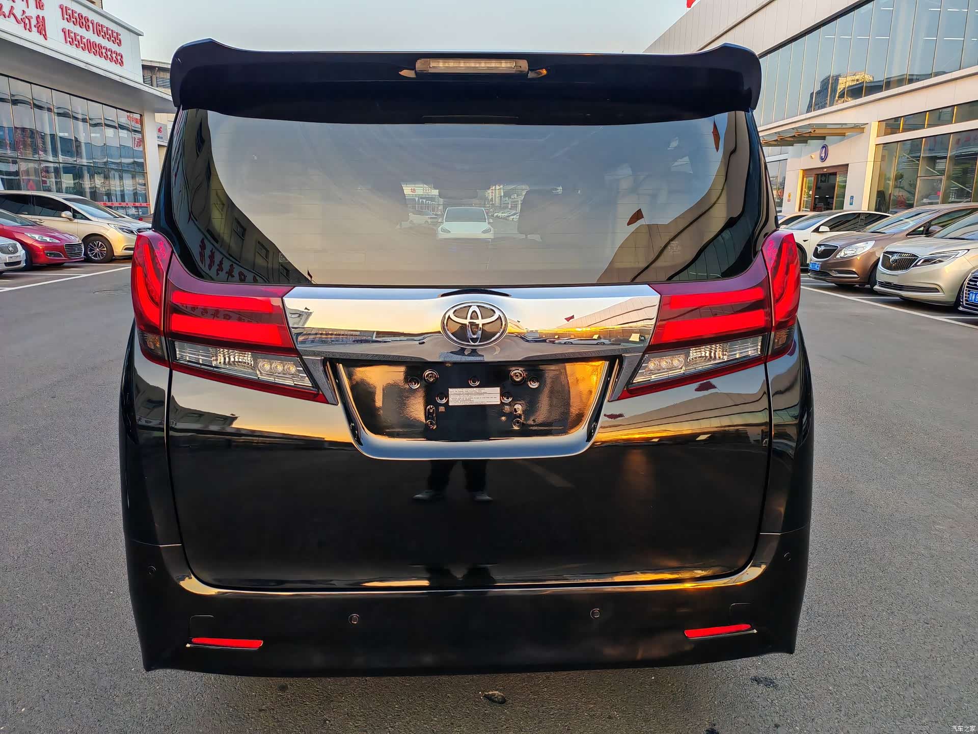 Toyota Alphard, 2017 8
