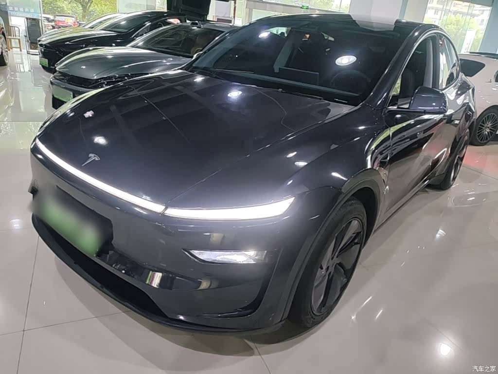 Tesla Model Y, 2025 2