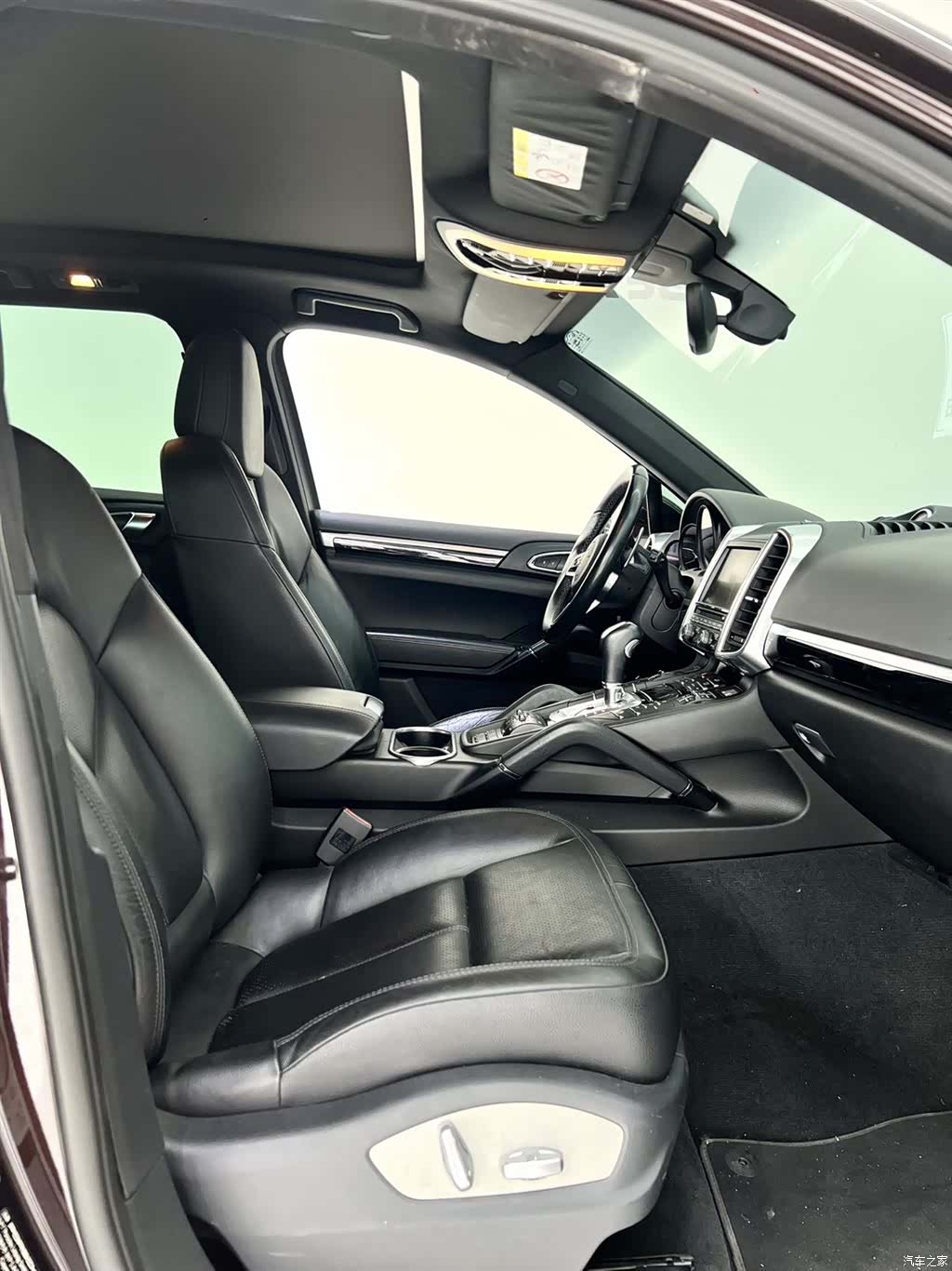 Porsche Cayenne, 2015 8