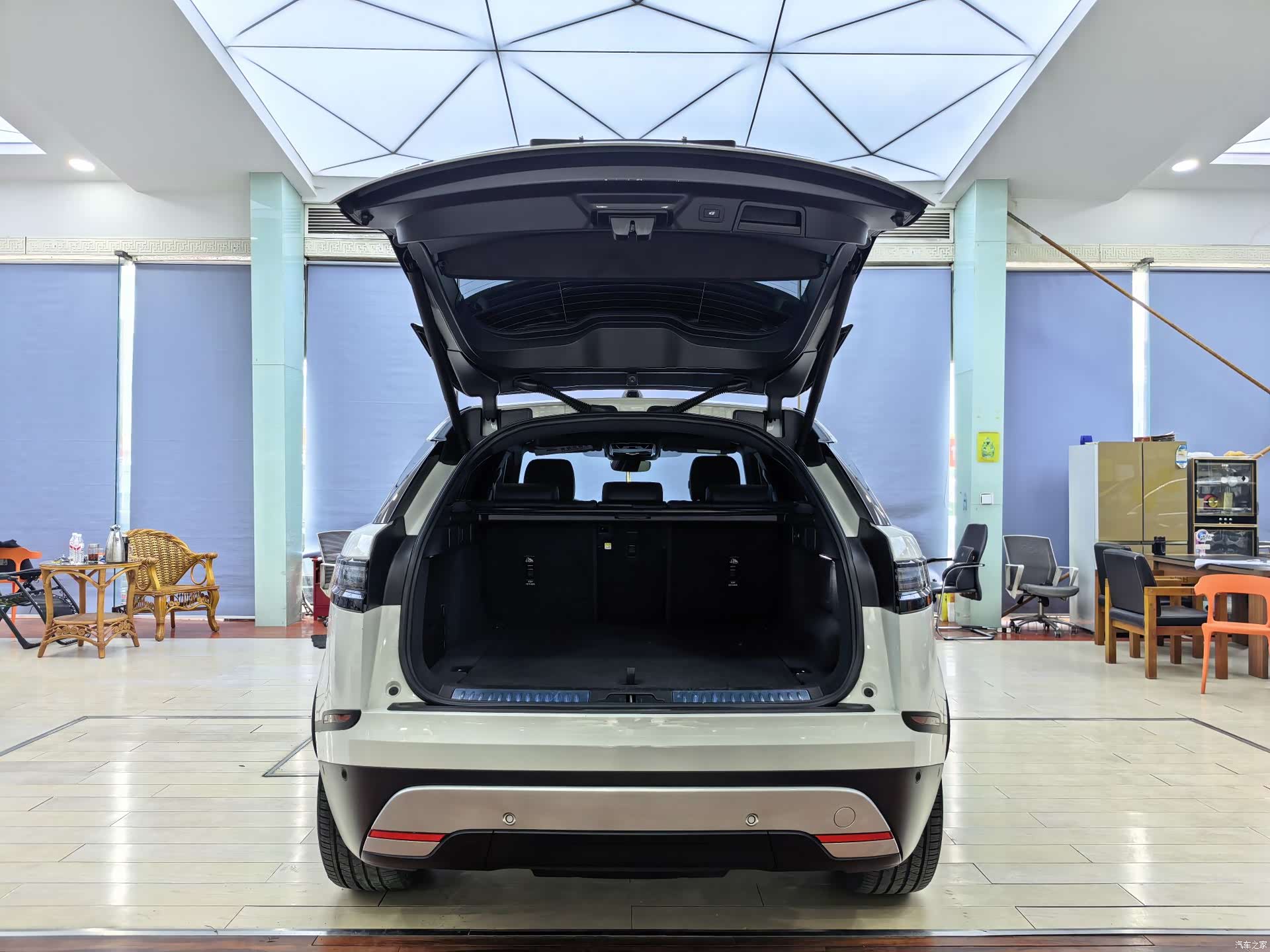 Land Rover Range Rover, 2025 13